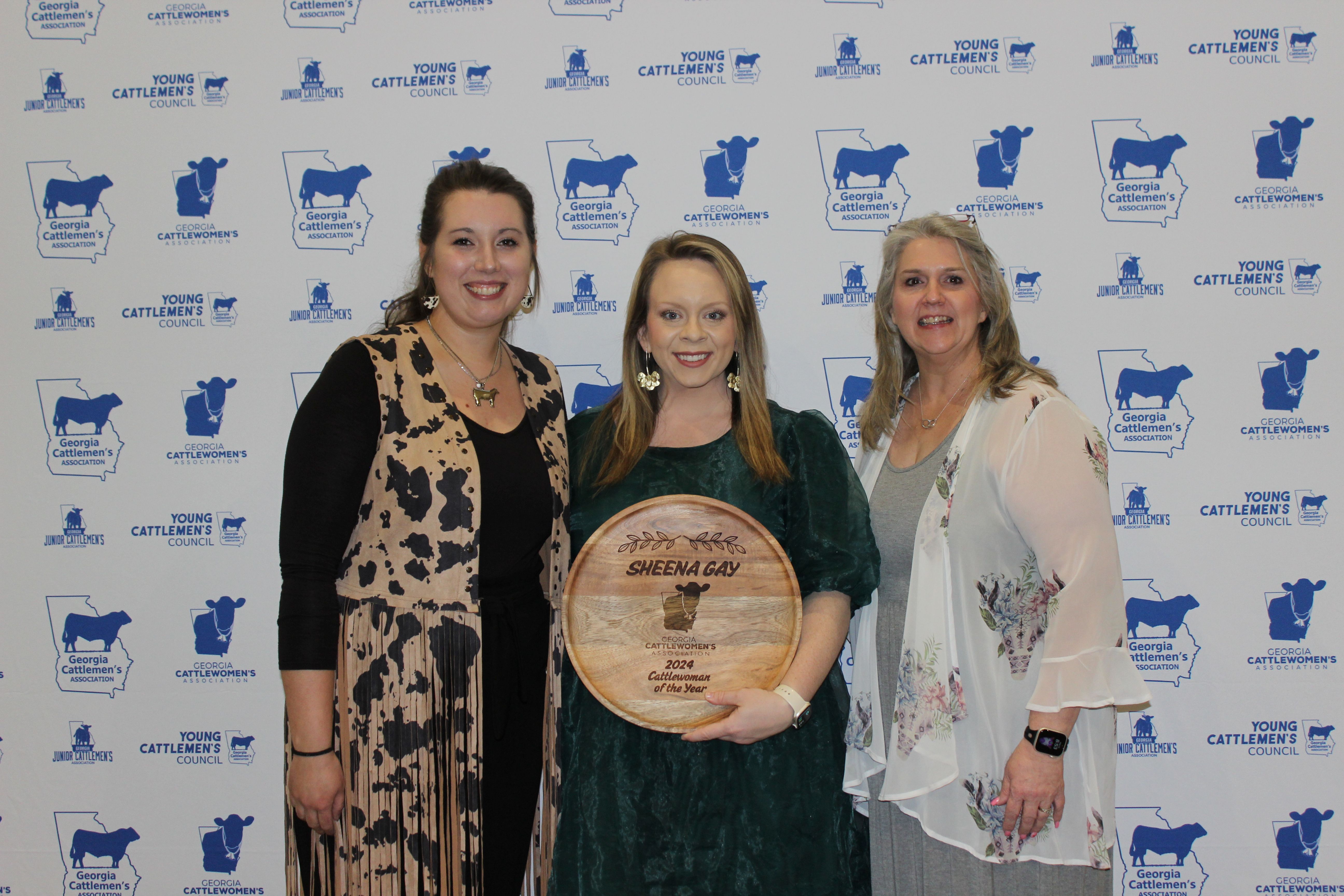 Sheena Gay accepting award